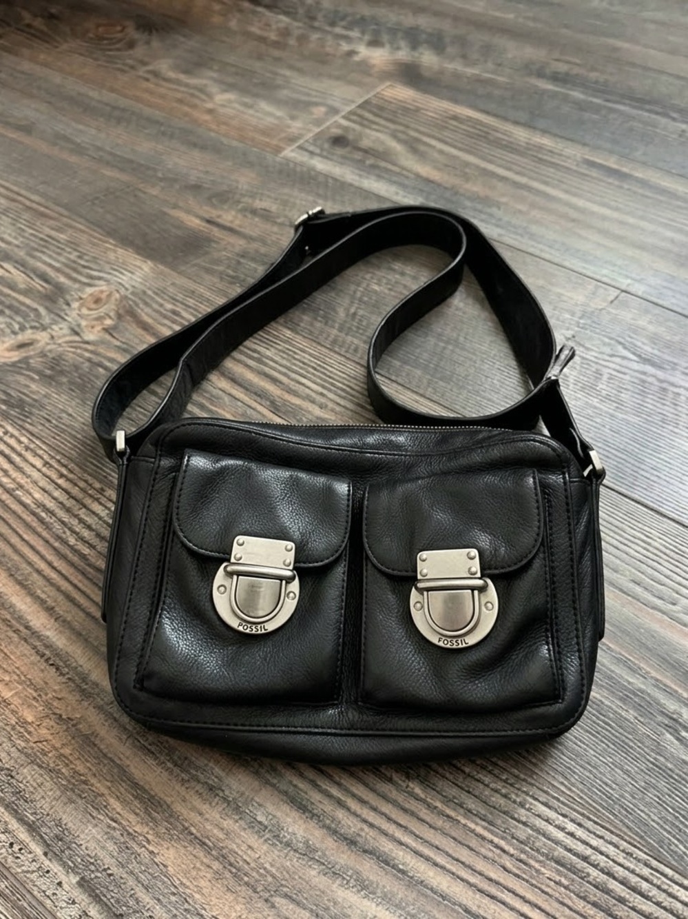 Vintage (2014-2016) Fossil “Riley” Leather Crossbody with Dual Flap Pockets
